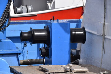 HEADER VESSEL BOAT