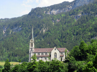 Parish Church of the Sacred Heart of Jesus, Lungern - Canton Obwalden, Switzerland (Pfarrkirche Herz-Jesu oder katholische Pfarrkirche Lungern - Kanton Obwald, Schweiz)
