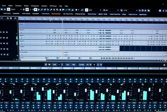Сomputer screen showing the user interface of the DAW Digital Audio Workstation software while a piece of music is playing.