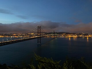  Ponte 25 de Abril, Lisboa by night