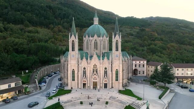 CASTEL PETROSO, RETREATING