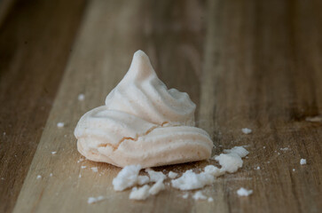 Meringue cookies
