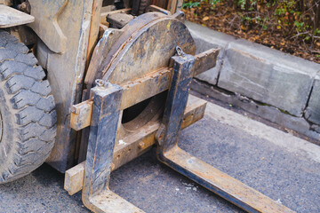 [OSAKA]Downtown Osaka adjacent to the port area, The old forklift creates a nostalgic atmosphere, Hirabayashi area, Japan