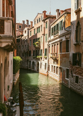 venezia canal vertical