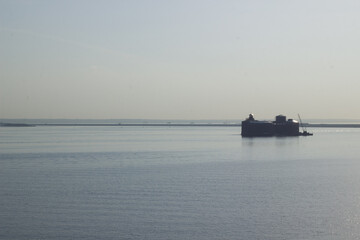 Obraz premium A lonely abandoned sea fort. Kronstadt
