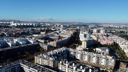 Fototapeta premium parque das nações torre arranha ceus rio tejo