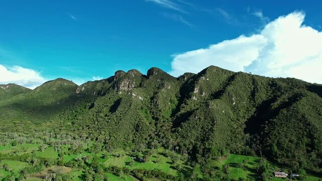Breathtaking Colombian Highlands &ndash; Majestic Mountains and Verdant Valleys