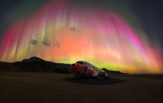 Enchanting Icelandic Landscape with Northern Lights
