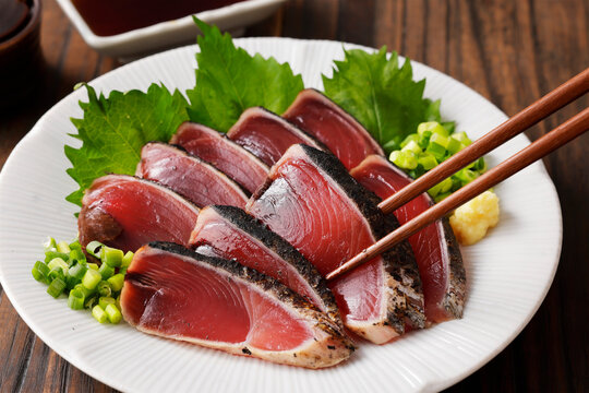 鰹のたたき　Seared Bonito