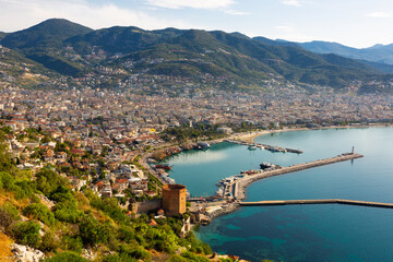 Fototapeta premium View from the observation deck to the city of Alanya on a sunny day. Turkey