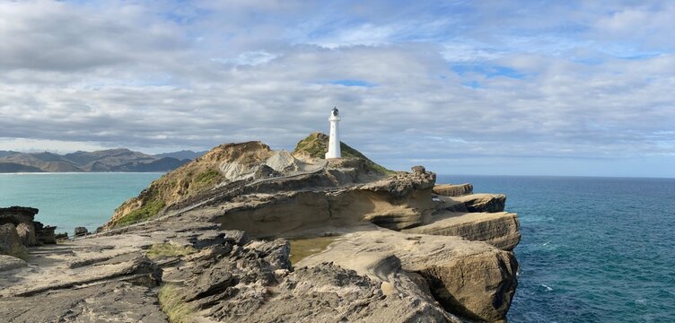 Views of the castlepoint lighthouse at Castlepoint , New Zealand 