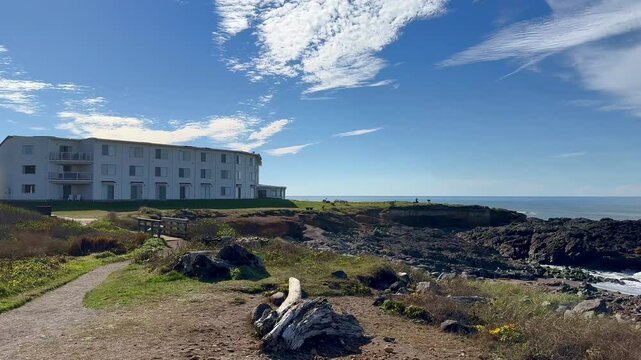 Beach horizon of the Overleaf Lodge and Spa, in Yachats Oregon.