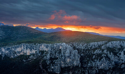 Lever de jour Sur Rancoumas, Parc du Verdon, Alpes de Haute Provence, France 