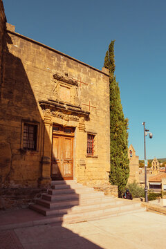 Porte avec escaler