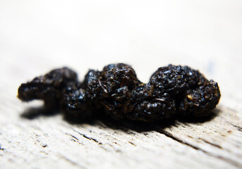 Obraz premium Rat droppings with different textures, shapes and colors, the smell of which spreads throughout a room