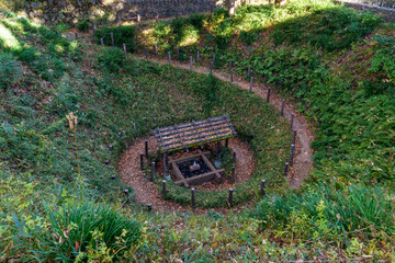 秋の五ノ神まいまいず井戸