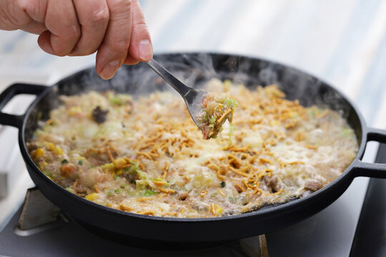 Monjayaki at home (finished, eaten with a small spatula)