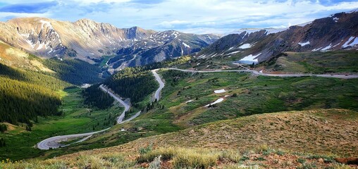 loveland pass winding road colorado
