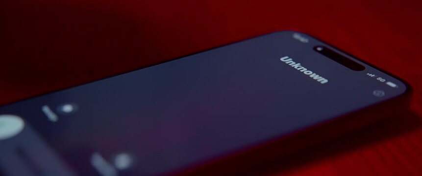 unknown caller on cell phone