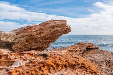 Am Ufer des Mittelmeers im Naturpark Serra d'Irta bei Alcossebre, Provinz Castellón, Autonome...