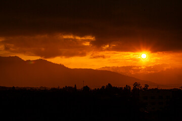Obraz premium sunset in the mountains