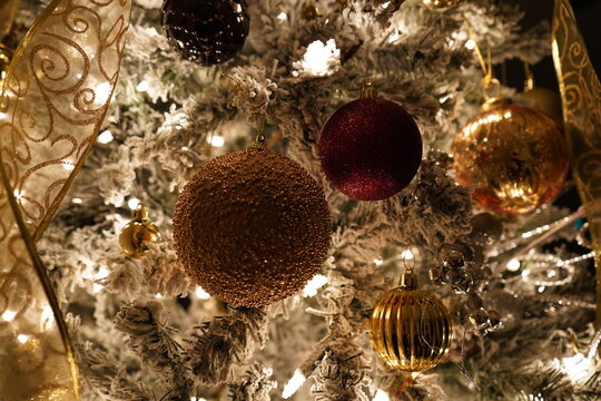 golden christmas ball