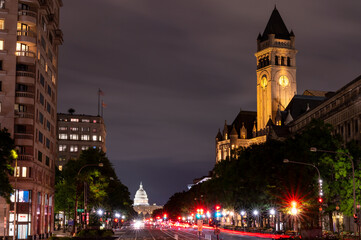 Obraz premium Old Post Office Tower Downtown DC at Night