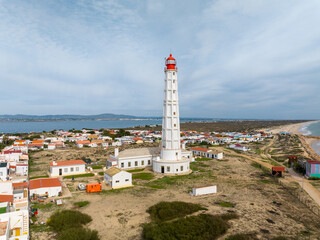 Faro del Cabo de Santa Maria en Ilha la Culatra Portugal
