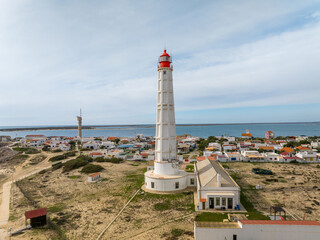 Faro del Cabo de Santa Maria en Ilha la Culatra Portugal