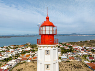 Faro del Cabo de Santa Maria en Ilha la Culatra Portugal