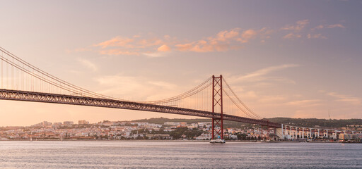 Obraz premium Ponte 25 de Abril, Tejo, Lissabon, Portugal