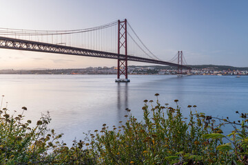 Fototapeta premium Ponte 25 de Abril, Tejo, Lissabon, Portugal
