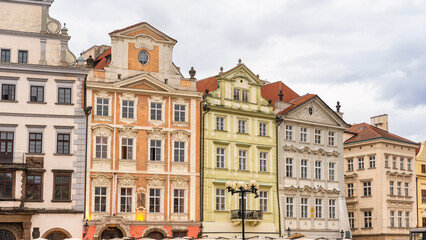 Obraz premium Beautiful medieval facades of the Old Town Square in Praga, Czechia