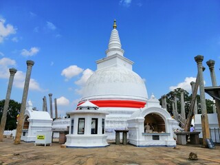Sri Lankan Cultural Heritage , Tuparama Maha Seya, Anuradhapura A Monument to Faith
Where History Resides
Echoes of the Buddha
A Sacred Tapestry
A Glimpse of Nirvana Sacred Stupa
Ancient Wisdom
Peacef