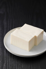 絹ごし豆腐　Silken tofu