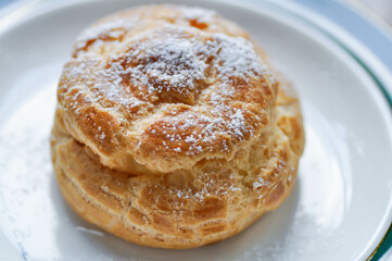 choux cream or cream puff, eclair