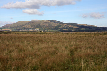 Fototapeta premium Loch Leven Heritage Trail - Bishop hill - Kinross - Perthshire - Scotland - UK