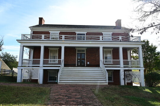 McLean house where General Lee surrendered to General Grant to end the American Civil war.