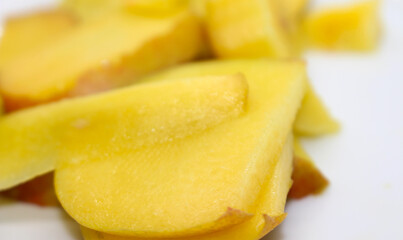 sliced ​​nectarine. fruit cut and ready to eat. nectarine with selective focus. sliced ​​yellow fruit.
