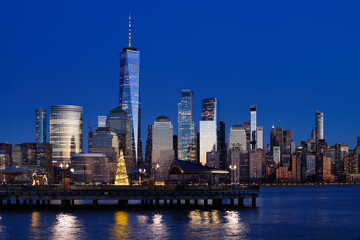 Obraz premium Blue hour in JErsey City and New York.
