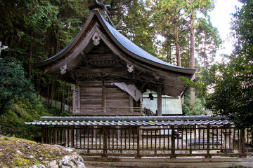 𡶌部神社