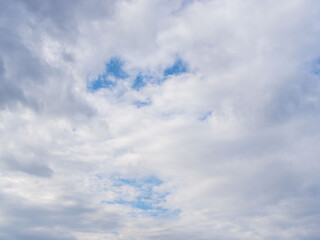 冬の雲が多い空09