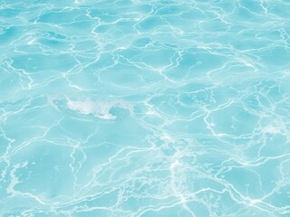 Naklejka premium Beautiful water waves with splashes in clear blue water, wave, crystal clear
