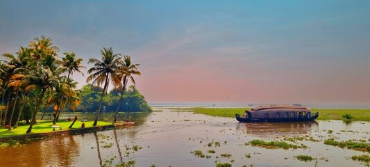 Boating in Kumarakom pt1 © Han Mar Jos