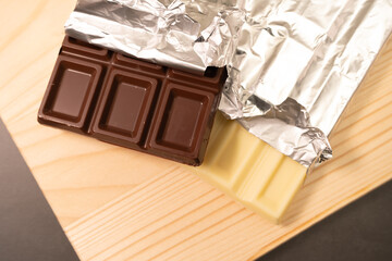 銀紙に包まれたチョコレート