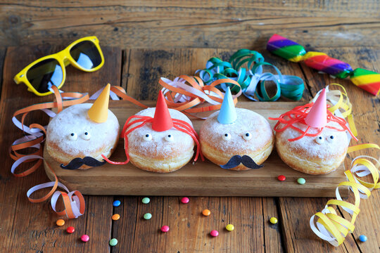 Berliner Pfannkuchen f&uuml;r Faschingsparty