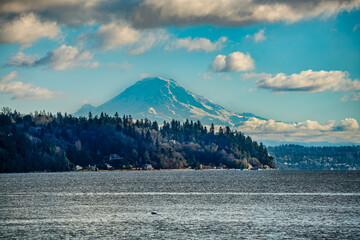 Water And Mountain