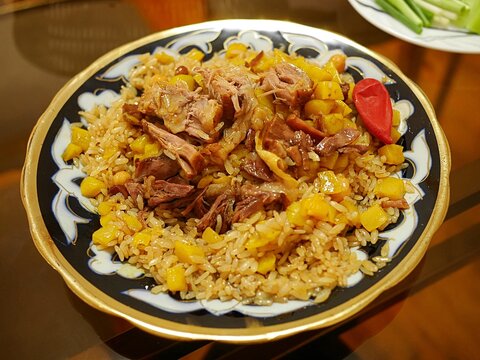 ウズベキスタン料理のプロフ