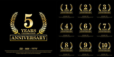 set of 1st-10th years anniversary celebration emblem. elegant golden anniversary logo isolated with laurel wreath on black background. vector illustration template 