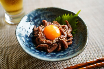 牛肉ユッケ
